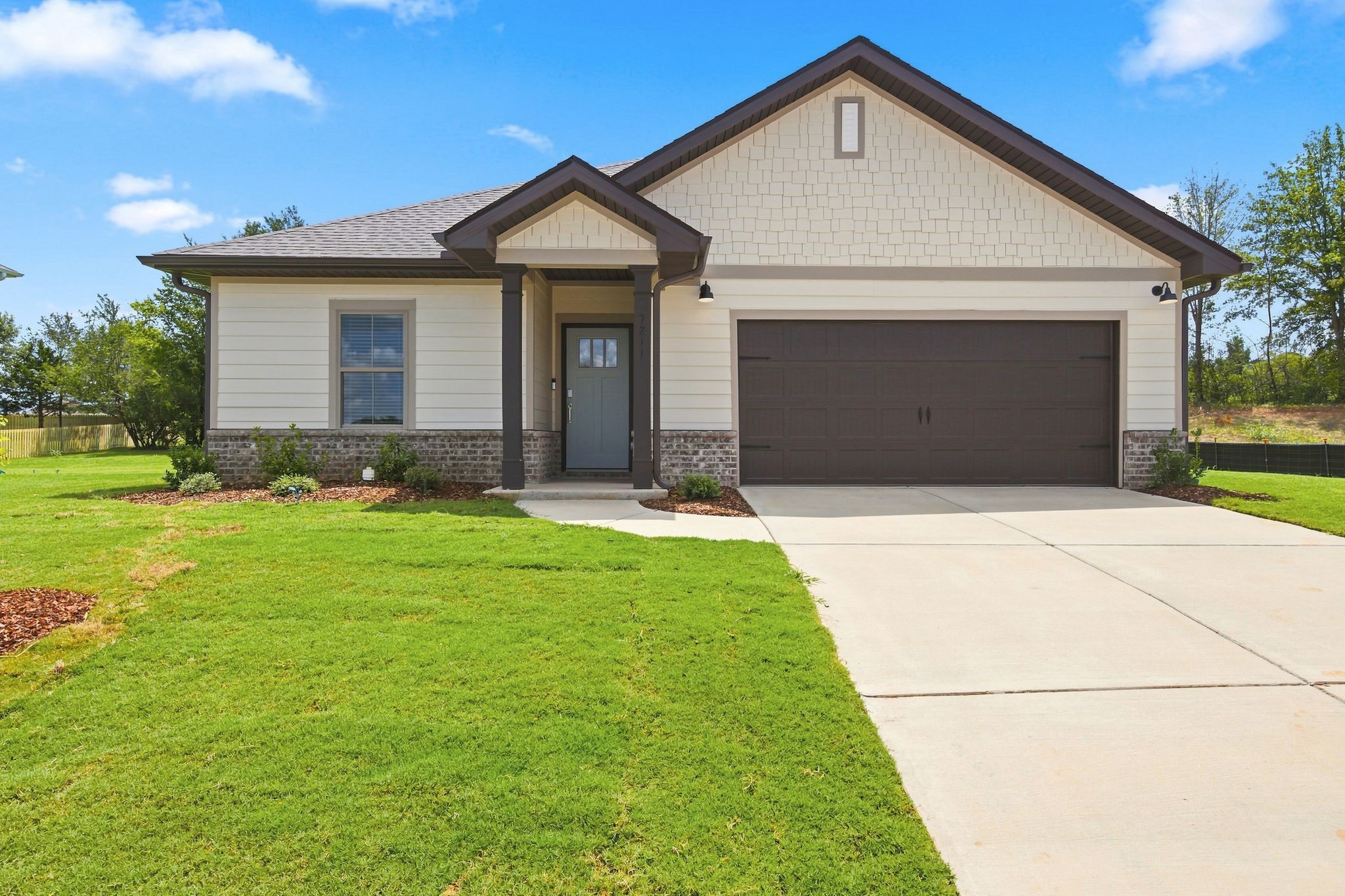 7211 Holly Creek Drive Southeast